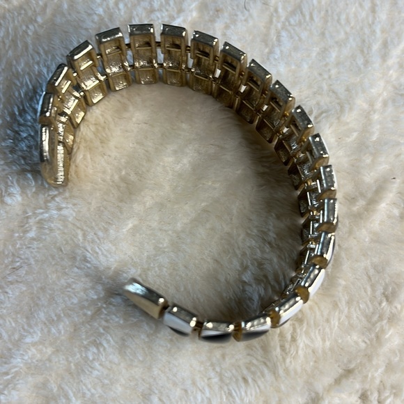 Enamel vintage cuff bracelet black and white enamel with brushed golden edges - Picture 4 of 8